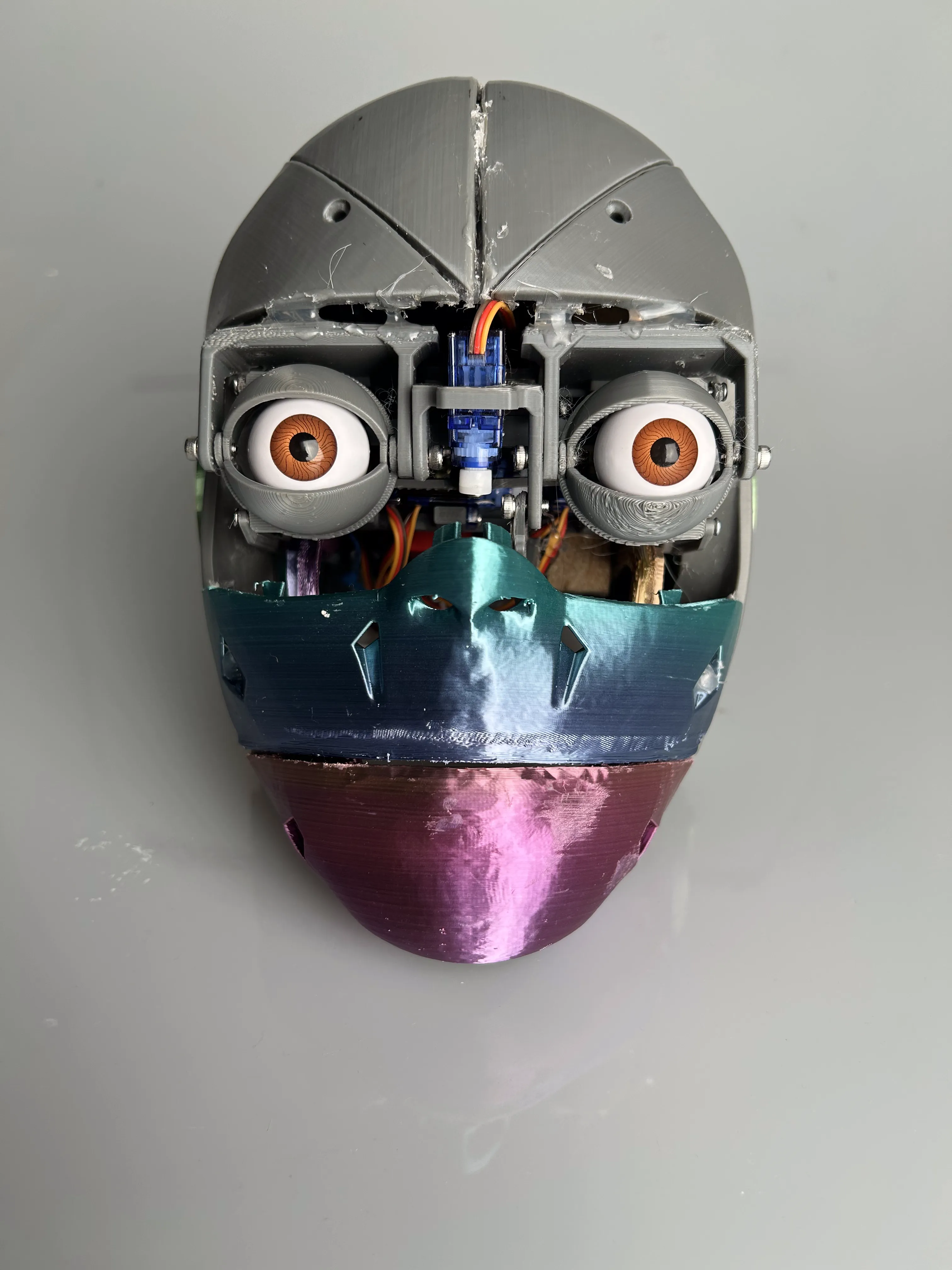 Am.I. cyborg skull with moving eyes and jaw