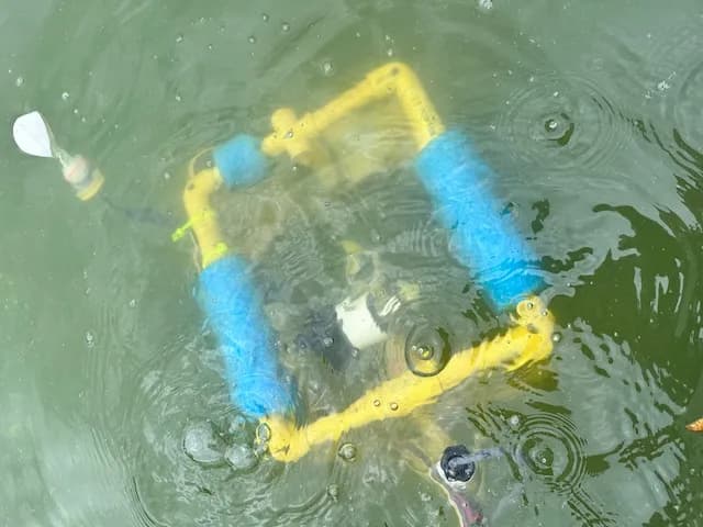 AquaGator underwater ROV